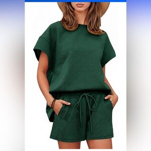 Green Textured Short Sleeve Top and Pants Set